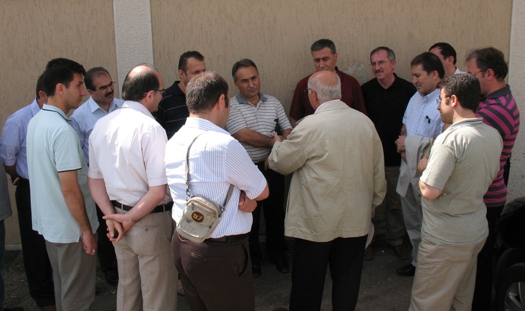 12 Haziran 2010 Otobüs Beklerken