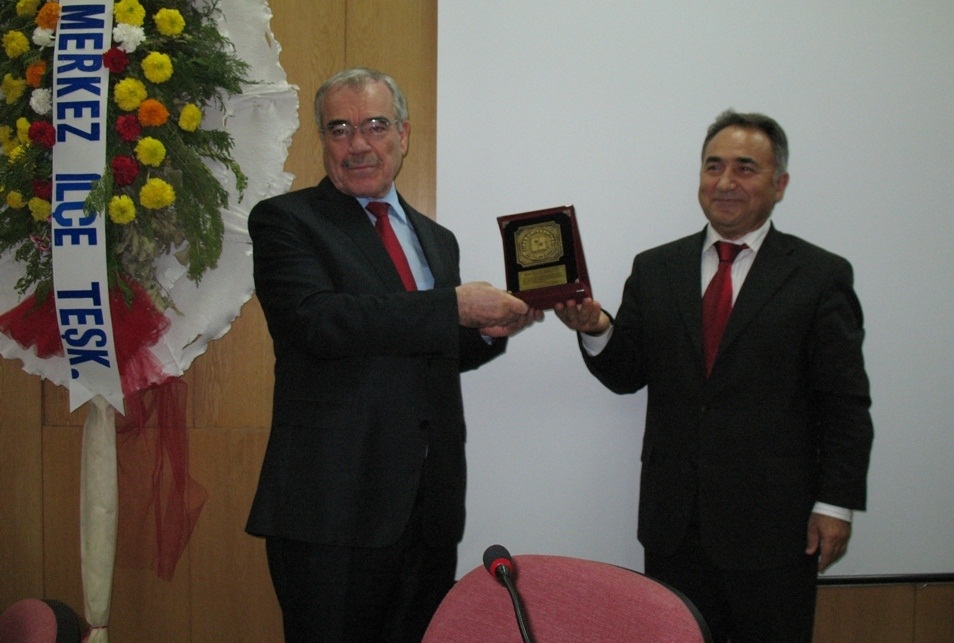 11 Haziran 2010 Alevilik Paneli-15